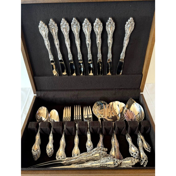 Oneida Rogers 1881 Victorian Classic Silverplate 54 Pc SVC for 8 w Steak Knives - Picture 2 of 15